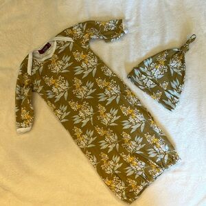 MILKBARN baby gown and hat set 0-3 months